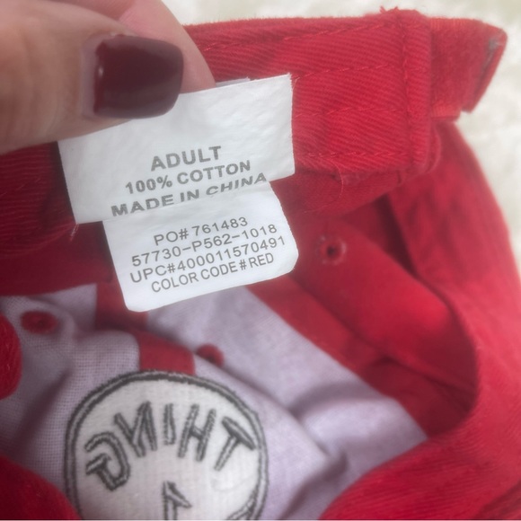 Thing 1 Universal Studios Red Baseball Hat Unisex - Picture 5 of 6